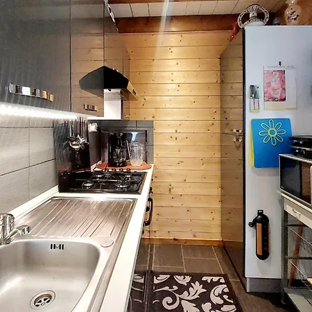 2 Bedroom Beautiful In * Le Ménil