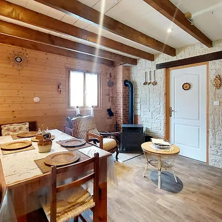 Lovely Home In Le Menil *