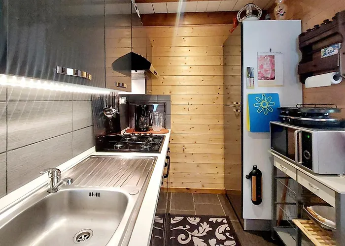 2 Bedroom Beautiful In * Le Ménil