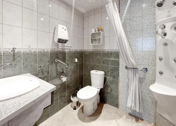 2 Bedroom Beautiful In