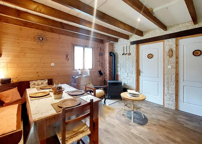 2 Bedroom Beautiful In *